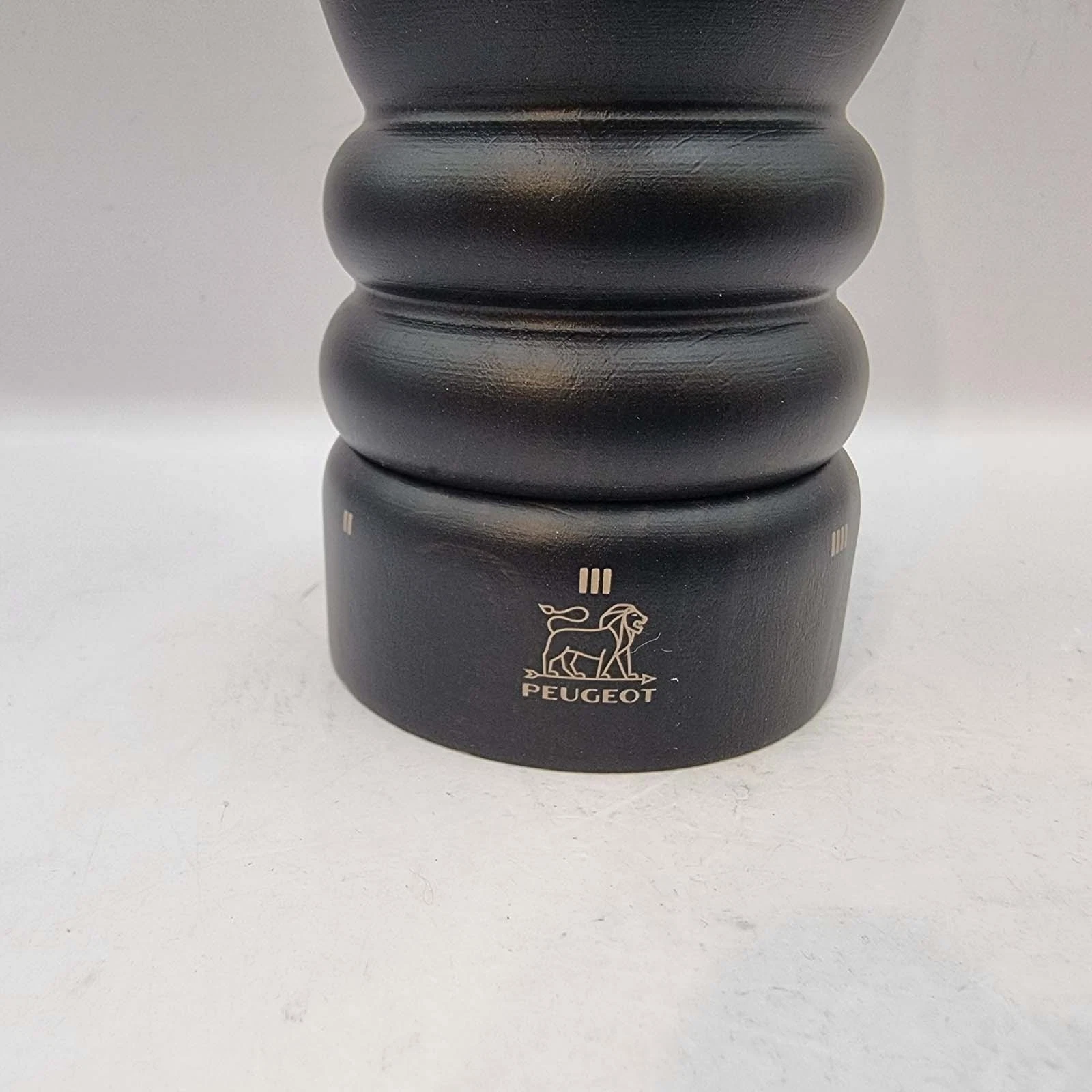 Мельница для перца h=22см., темное дерево