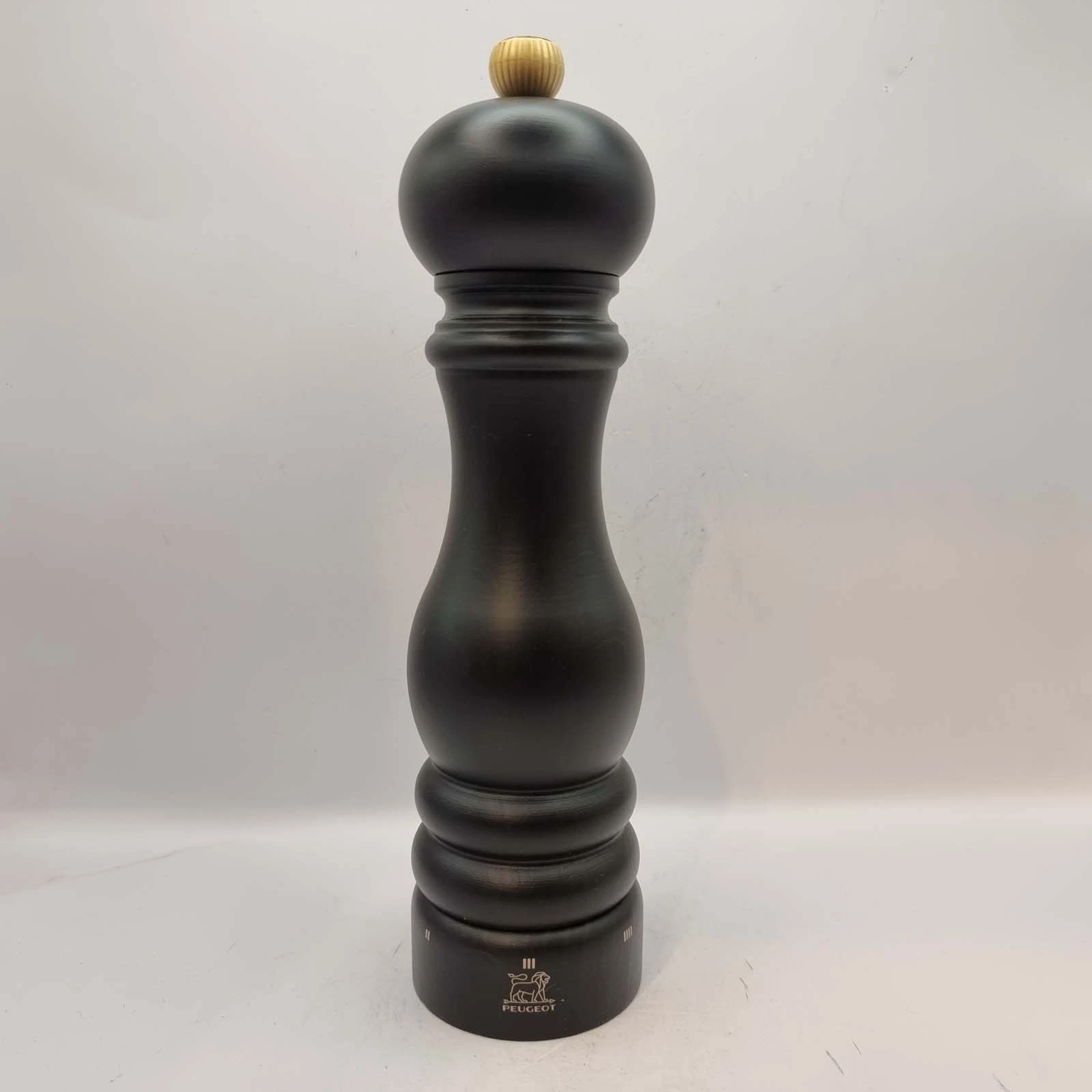 Мельница для перца h=22см., темное дерево